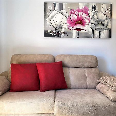 Triton Apartments Casasol Nerja Bagian luar foto